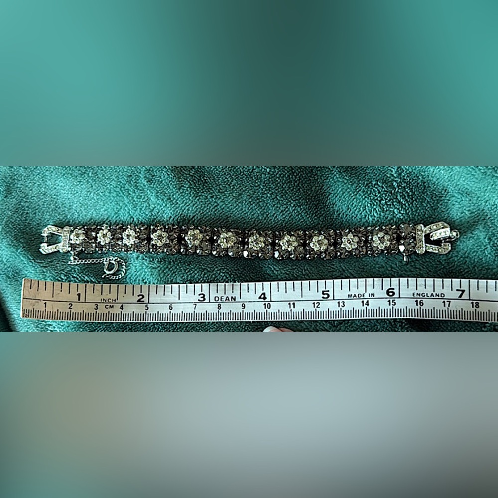 Vintage Weiss Silver Flower Bracelet - Picture 9 of 9